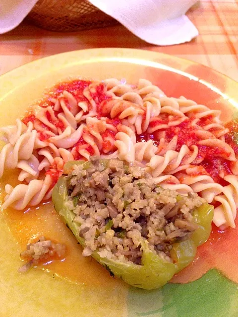 Pasta and pepper stuffed with wild rice and mushrooms|georgianaさん