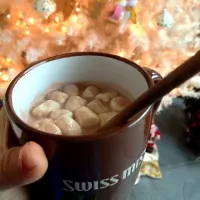 caramel hot cocoa and marshmallows, babe|Vivian Zhouさん