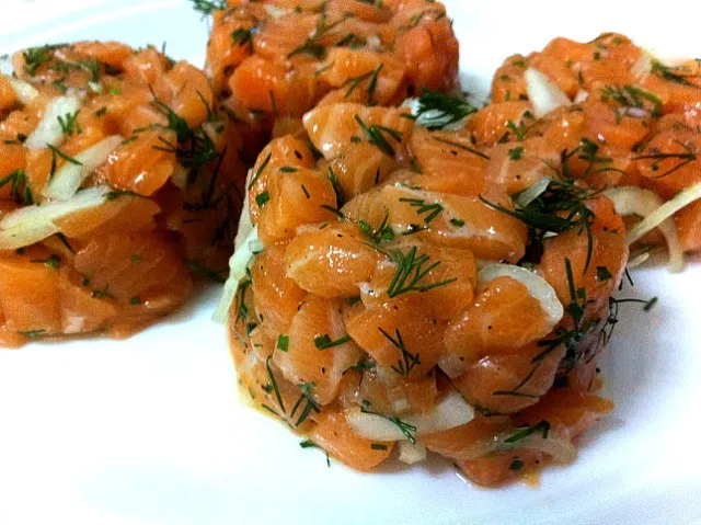 Salmon tartare|susan laiさん