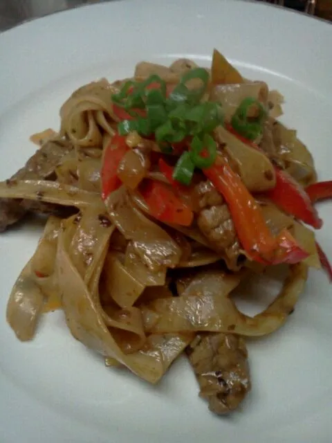 Rice noodles with beef and fermented black beans|Anthony Andersonさん