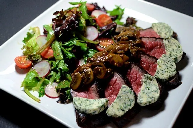 sirloin w mushroom brandy sauce n herb butter|Vince's Kitchenさん