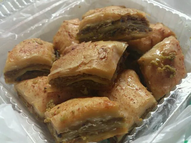 Snapdishの料理写真:Pistachio Baklava|JeiFerさん