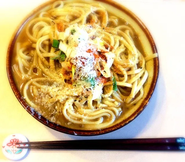 とん畑の深ねぎ＆コンテドモンターニュトッピング とんカリー讃岐饂飩|tonさん