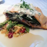 Spinach n mushroom Stuffed salmon with couscous|FAyeさん