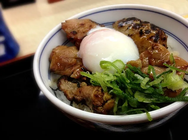 焼鳥つくね丼|hirotomoさん