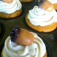 Acorn pumpkin cupcakes|Lisa Flindersさん