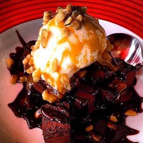 Chocolate Brownie with Icecream|JMさん