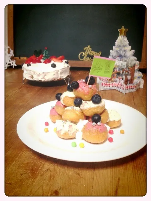 :*･ﾟ☆†Merry X'mas†.｡.:*･ﾟ息子のデコ♫ プチ・クロカンブッシュとXmasケーキ♪|粉蔵(こなちゃん  ♪)さん