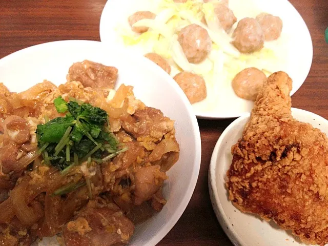 Snapdishの料理写真:鶏三昧‼親子丼と肉団子のクリーム煮とチキン|あやかさん