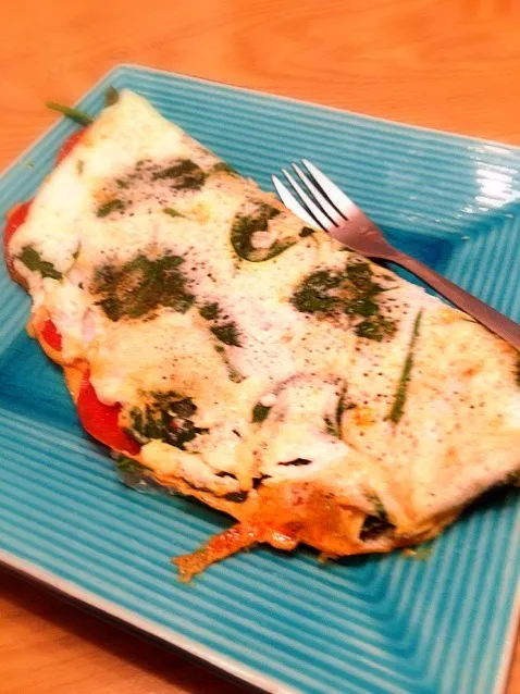 Snapdishの料理写真:Pepperoni spinach cheese egg white omelet|brianna schlesingerさん