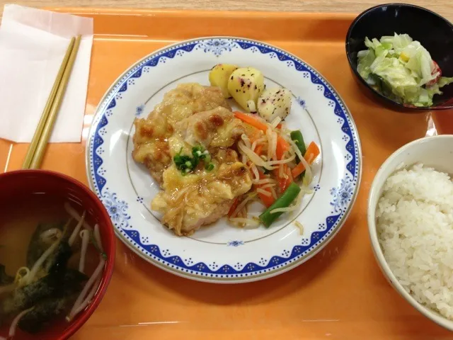 鶏の照焼きミックスチーズかけ他|すかラインさん