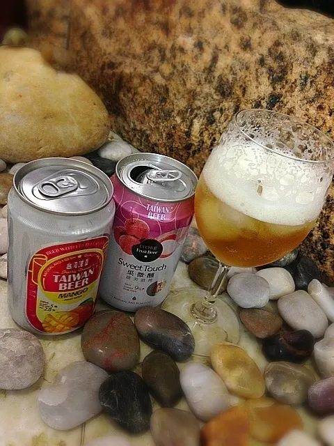 Taiwan Beer Lychee 🍺Mango Fruit Beer 💃🎉🎄|🎀Kittyna🌸さん