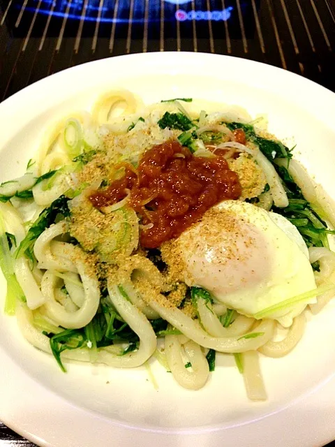 Snapdishの料理写真:しょうゆ麹の野菜もとれる釜玉うどん|riyohanaさん