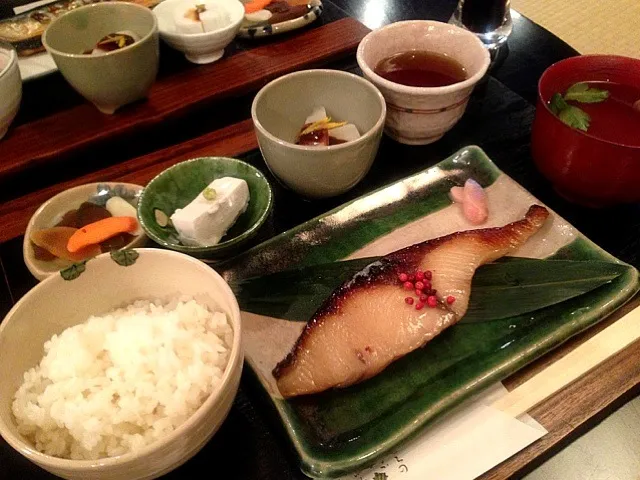 壽俵屋の焼き魚定食|まゆさん