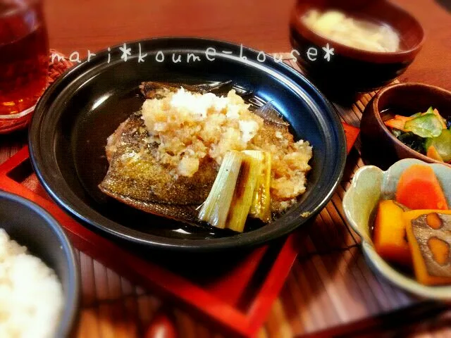 カレイのおろし煮*かぼちゃの煮物*胡瓜の酢の物*もやしと油揚げの味噌汁(*^^*)+ご飯|mari*さん