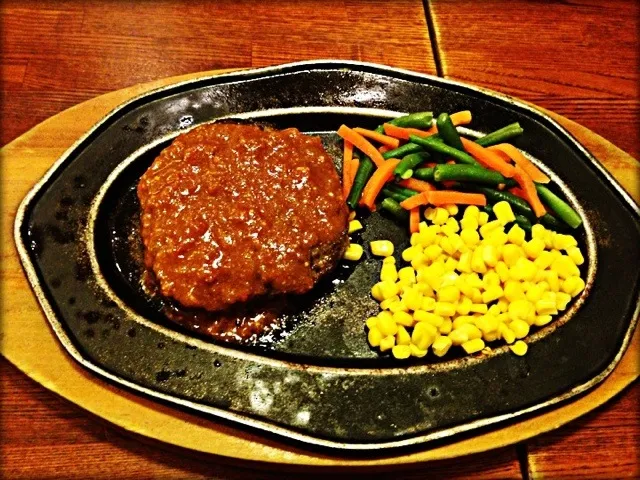 ハンバーグランチ500円|ちぇこさん