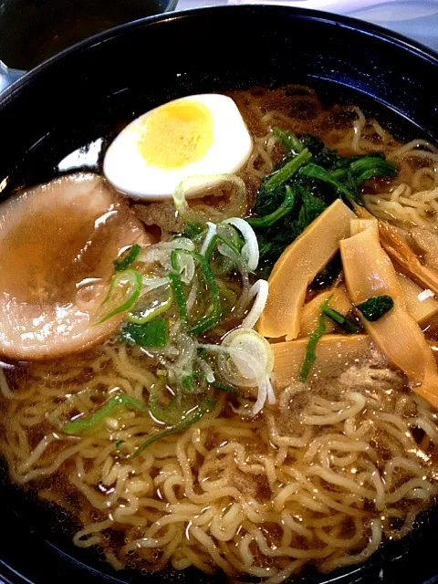 Snapdishの料理写真:社食にて山形酒田ラーメン|Hiro-Tさん