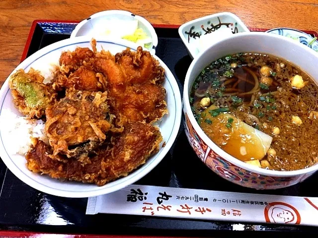 Ａ定食(かき揚げ丼とたぬきそば)|yoooochanさん