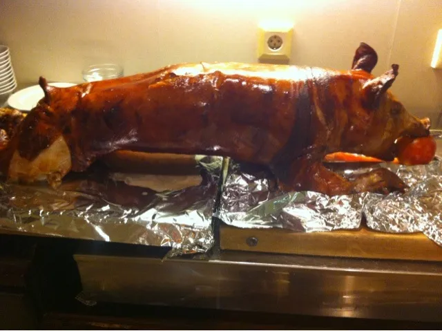 lechon|joerel sevillaさん