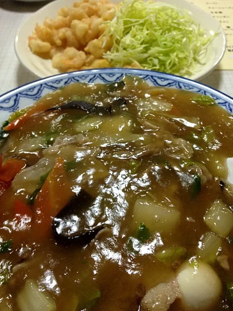 Snapdishの料理写真:小エビの天麩羅と中華丼|annexさん