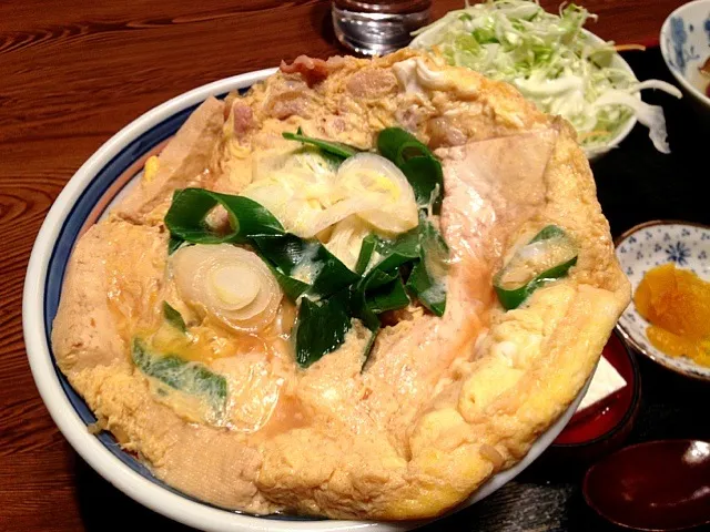 豆腐とネギの玉子とじ丼|みおさん