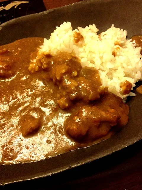 煮込んだ風のチキンカレー。次男の夜食|skegloriaさん