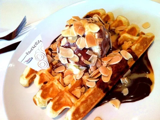 Choco Bailley Waffle|Sonia Candraさん