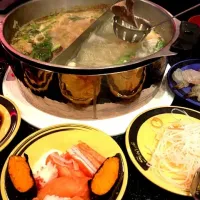 Snapdishの料理写真:ShabuShabu|junejarさん