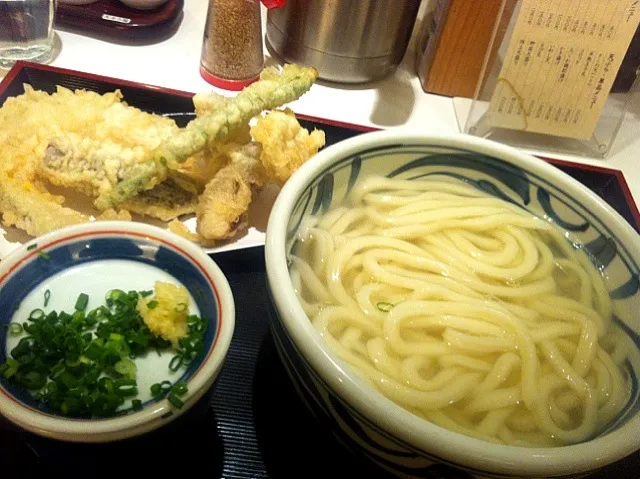 谷や かまあげうどん と 天ぷら|しゅんさん