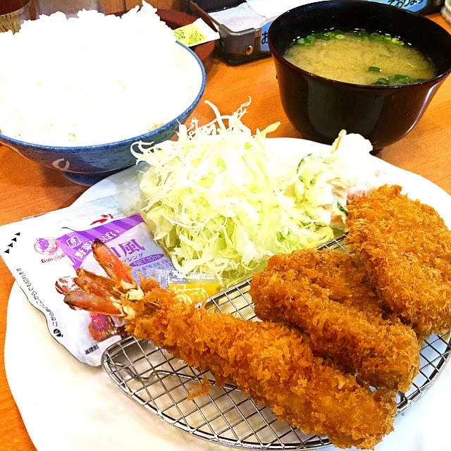 エビヒレ定食。|かじぃさん