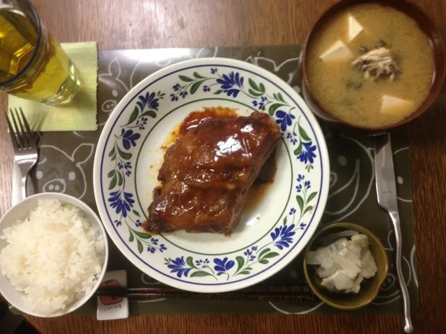 ポークリブ、平茸と豆腐の味噌汁、鰯のワイン酢漬け|yuyangさん