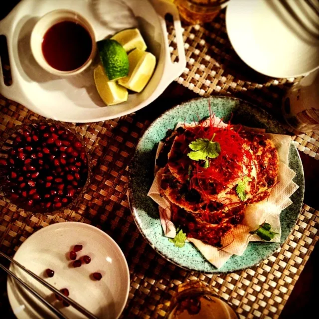 Snapdishの料理写真:Thai chicken cake wiz sweet chili sauce 🐔 とり肉と豆腐のタイ風つくね、スイートチリソース|Yuka Nakataさん