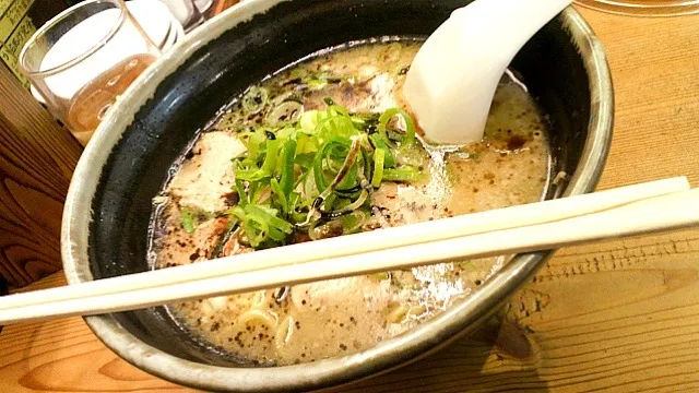 Snapdishの料理写真:とんこつラーメン|まなみさん