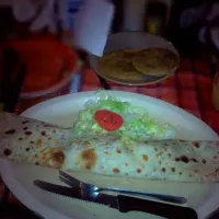 Flauta de deshebrada de 42cm (Flour Taco)|Andrea Aguilarさん