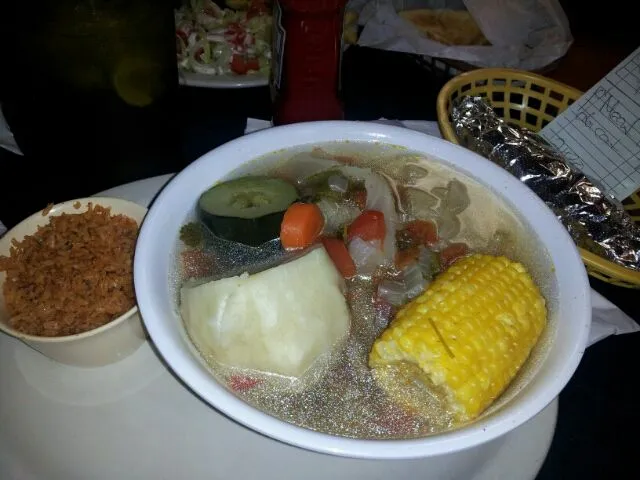 Caldo de Res (steak soup)|Vikki Walderさん