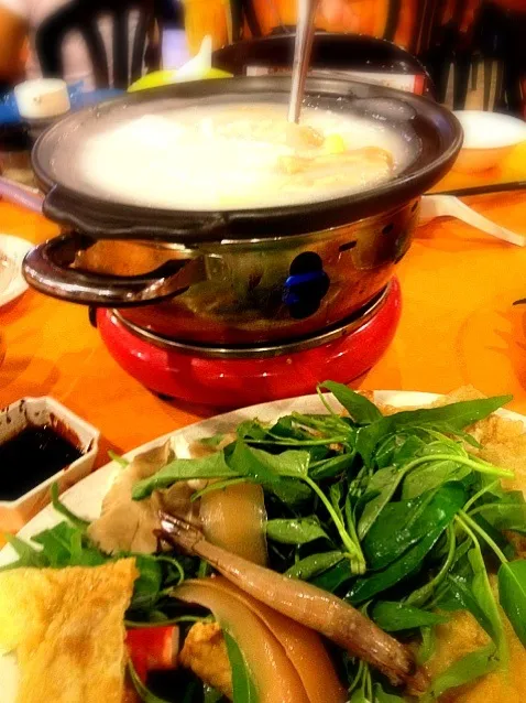 Porridge Steamboat @ Puchong|Wan HLさん