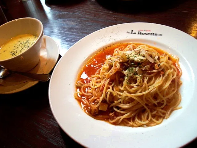 ムール貝のトマトソースパスタ|柚香さん