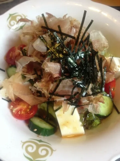 Tofu,tuna flakes Salad!|Len R Ortegaさん