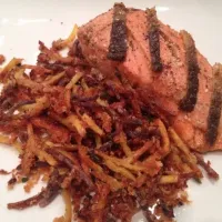 Snapdishの料理写真:Iron Chefed sous vide salmon and julienne potatoes.|Cari Gennarelliさん