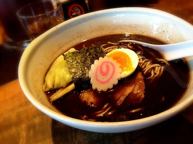 焦がし醤油ラーメン|hirotomoさん