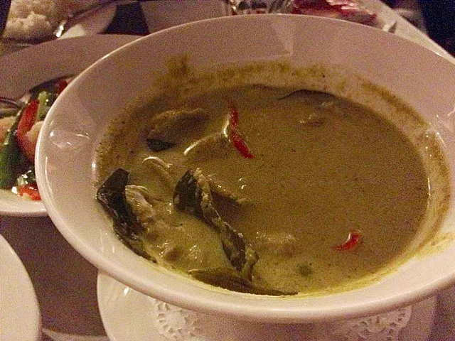 Snapdishの料理写真:Green Curry with Chicken|I make food look good. 😎さん