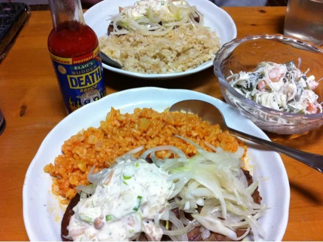 本日の晩ごはん♪マルシンハンバーグライス ケチャップごはんと醤油ごはんで|あられさん