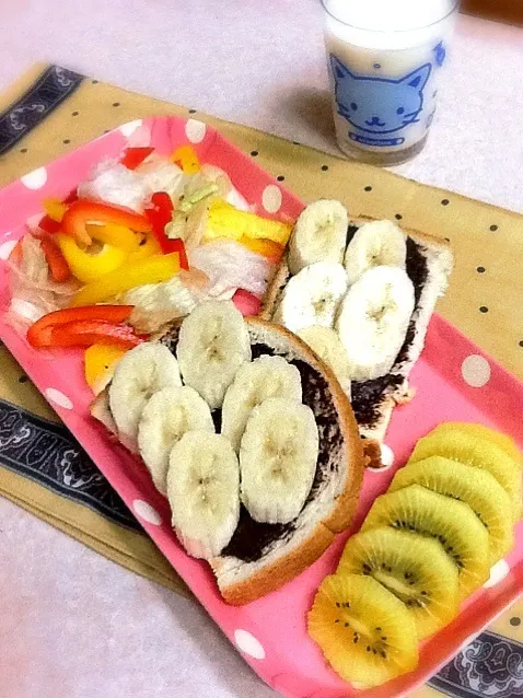 💝チョコバナナ焼きトースト＆スパイシーシーソルトサラダ🎀|さとう かおりさん