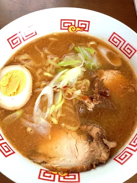 家ラーメン🍜自家製チャーシューと煮卵トッピング|chii4さん