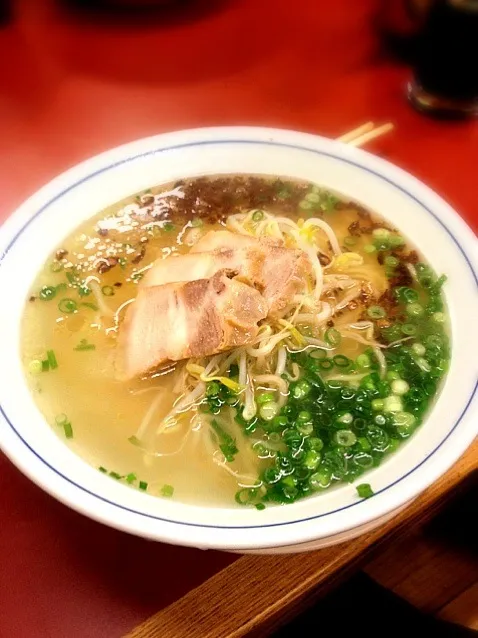 ふくまんのラーメン|しゅうさん