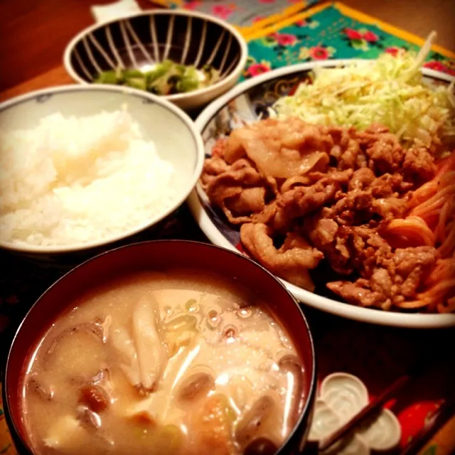 納豆汁と生姜焼き定食|うしこの美味しいレストランさん