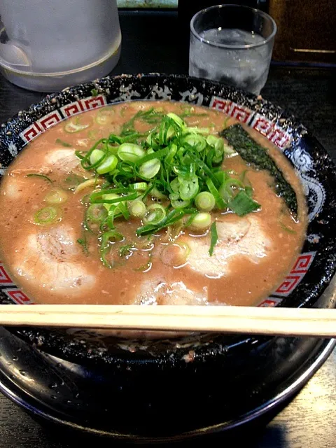 無鉄砲豚骨ラーメン|モモさん