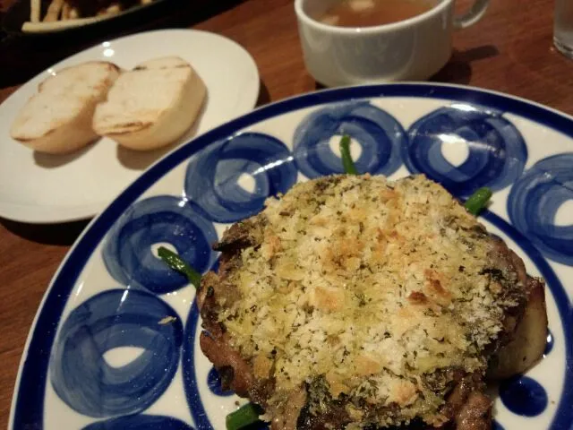 鶏肉の香草パン粉焼き|はぎのつきさん