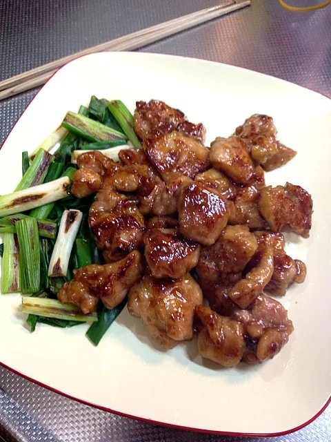 鶏の塩麹テリヤキ  焼きネギ添え|tokidokiokiさん