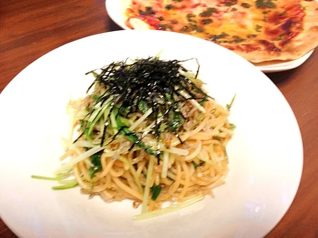 じゃこと水菜のパスタと冷凍ピザ|あやかさん